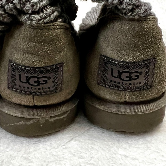 UGG Classic Cardi Knit Grey Boots - Size 10 - Picture 5 of 10